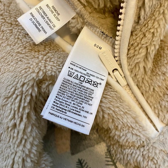 NEVER WORN HOODED SHERPA ONE-PIECE - Picture 5 of 7